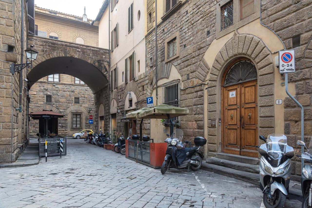 Eclectic Apartment In Santa Croce Florence Exterior photo